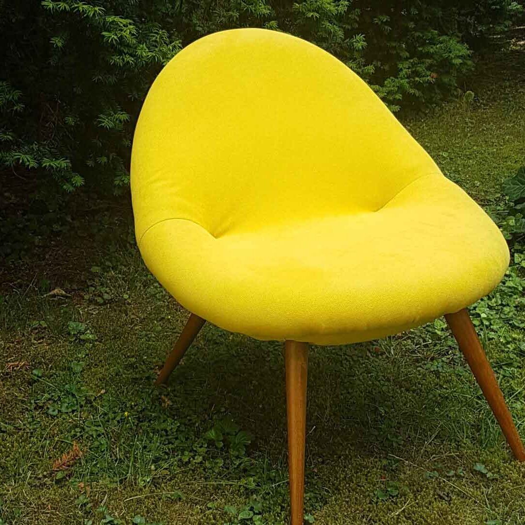 RiRoWohnkunst polstert alte Möbel wieder auf und baut Stitzmöbel nach eigenen Vorstellungen